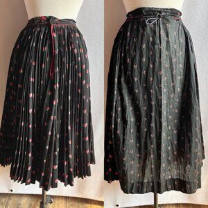 Vintage Traditional Hungarian European Handmade Floral Folk Skirt